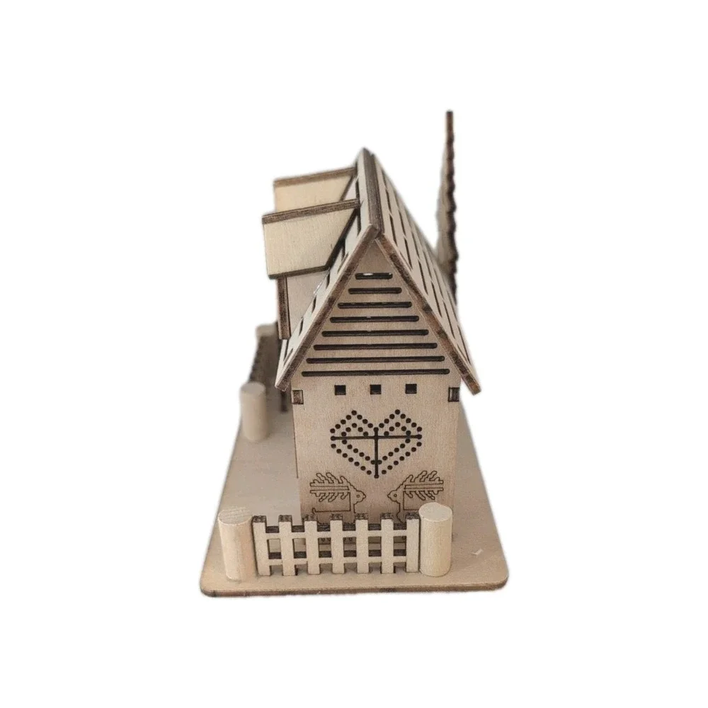 World Market‎ Laser Cut Wood Folk Cottage Hearts LED Light Up 2021